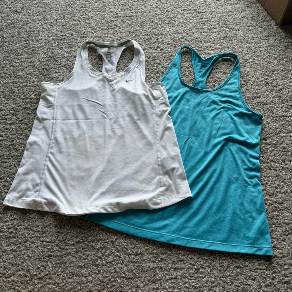 Nike! Set of two athletic tank tops size large blue white